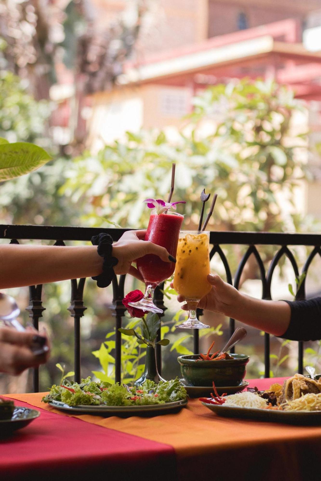 Khmer Surin Boutique Guesthouse Phnom Penh Exterior foto