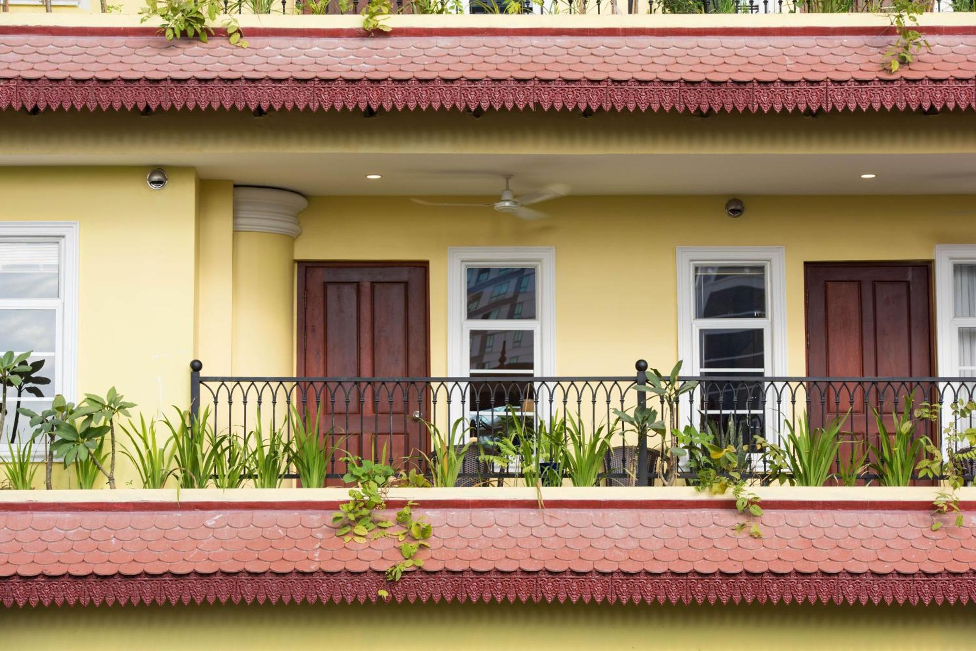 Khmer Surin Boutique Guesthouse Phnom Penh Exterior foto
